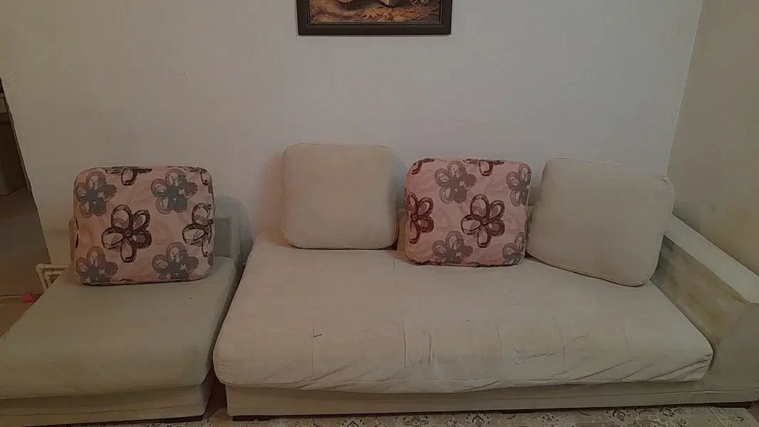 کاناپه همراه با کوسن|مبلمان خانگی و میز عسلی|کرج, حسن آباد|دیوار