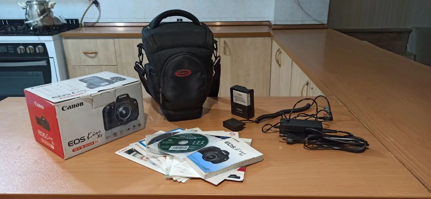 دوربین CANON 600D|دوربین عکاسی و فیلم‌برداری|اصفهان, پروین|دیوار