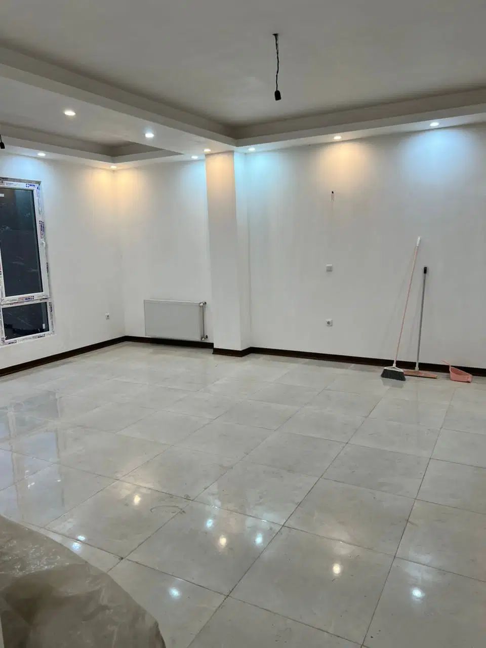 اجاره ۹۳ متری نوساز کلید نخورده / شهسوار محل|اجارهٔ آپارتمان|تنکابن, |دیوار