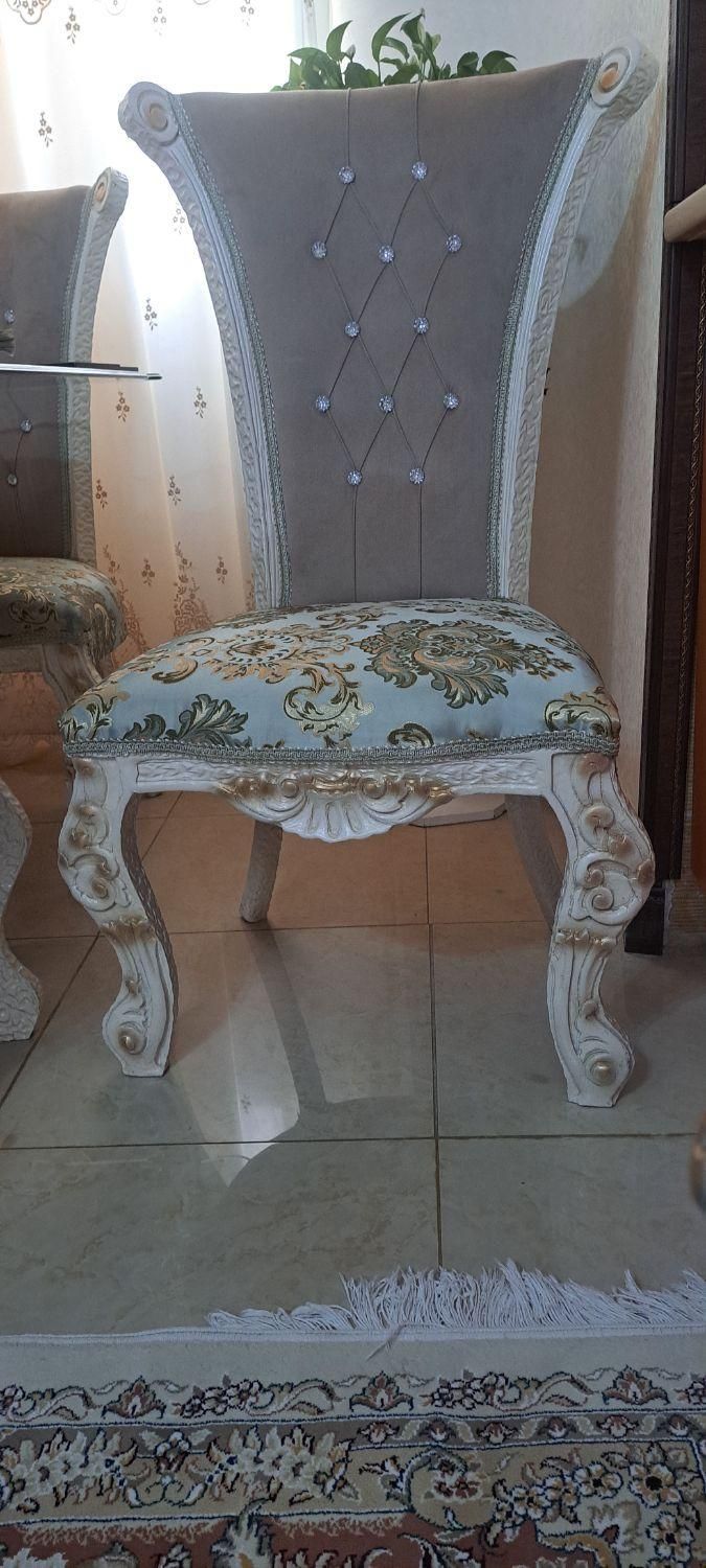 مبل استیل ۷نفرومیز نهار خوری ۸نفرویک ساعت ایستاده|مبلمان خانگی و میز عسلی|رشت, دیلمان|دیوار