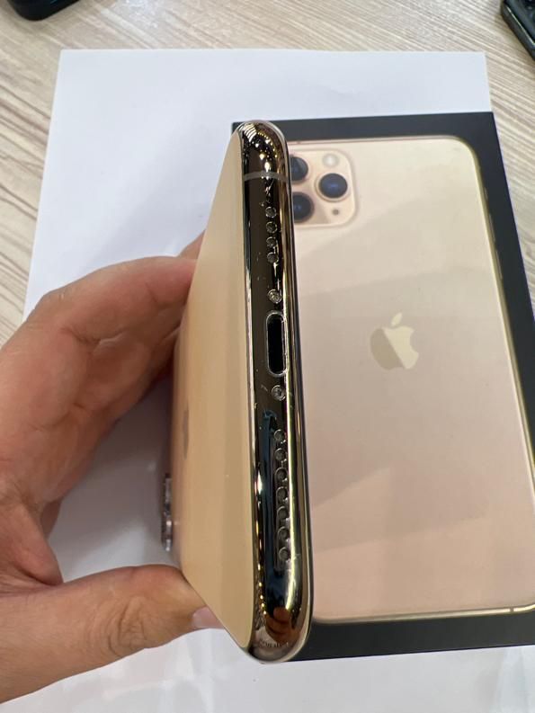 اپل iPhone 11 Pro Max با حافظهٔ ۲۵۶ گیگابایت zaa|موبایل|تهران, پرواز|دیوار