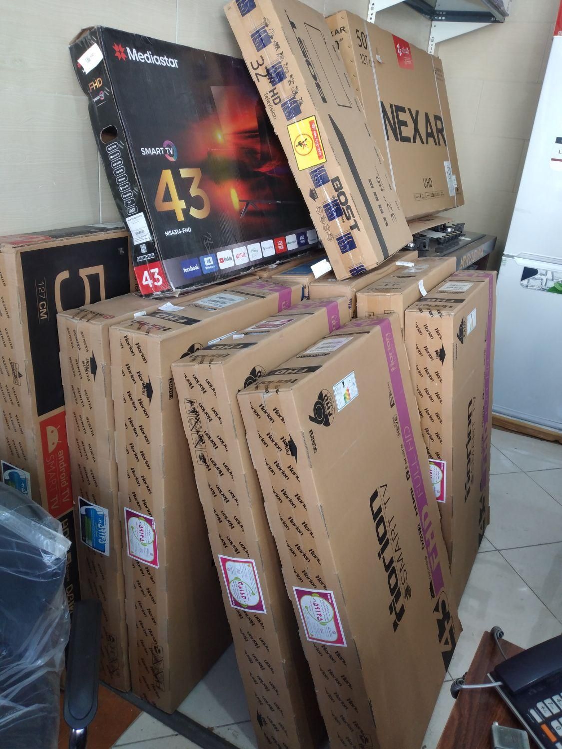 فروش تلویزیون هوشمند ۳۲ تا ۵۵ اینچ|تلویزیون و پروژکتور|آبسرد, |دیوار