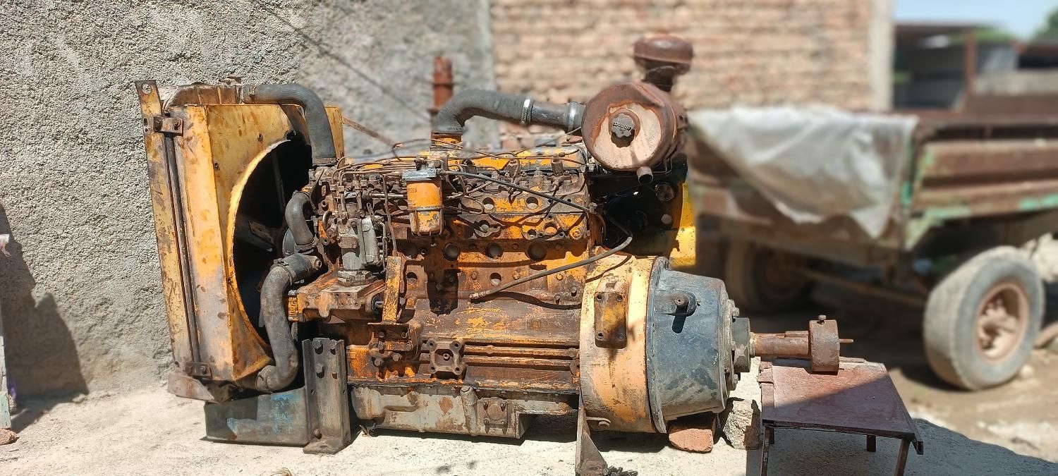 موتور پرکنز شش سیلندر انگلیسی|ماشین‌آلات صنعتی|صحنه, |دیوار