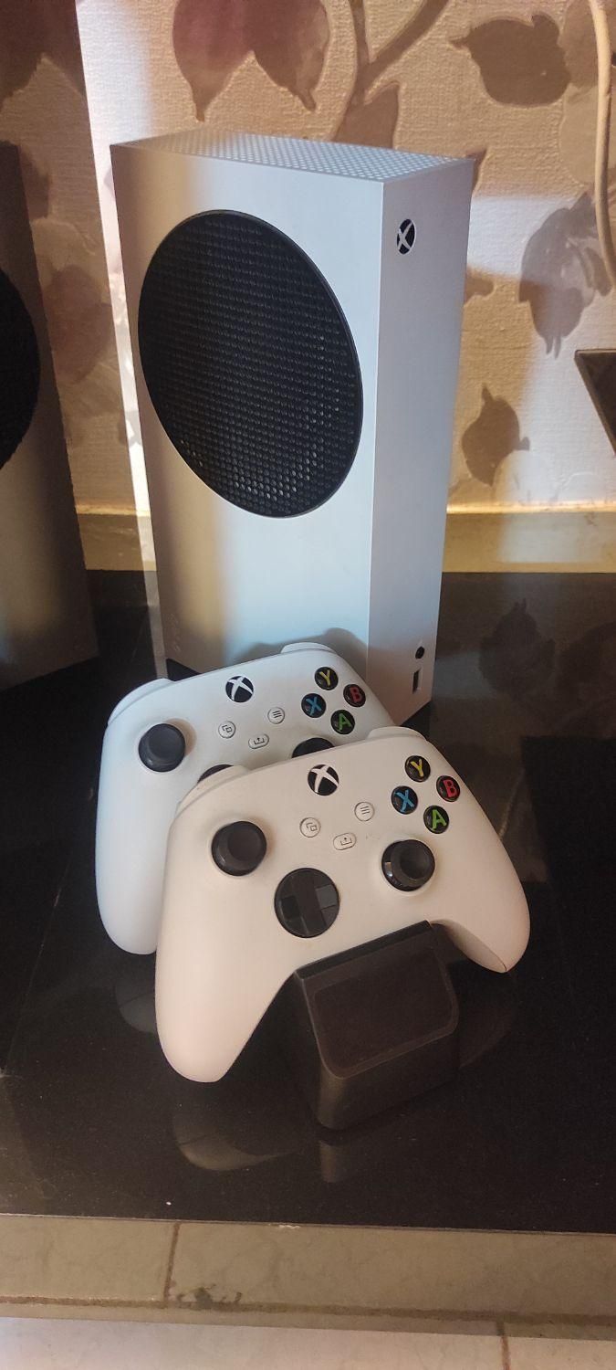 ایکس باکس سری اس دو دسته xboxseries s|کنسول، بازی ویدئویی و آنلاین|لاهیجان, کوی آزادگان|دیوار