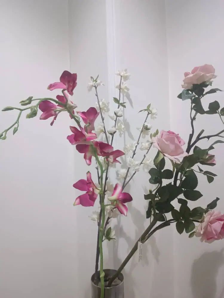 حراج انواع دکوری ظروف گلهای تزیینی گلدان ساعت|صنایع دستی و سایر لوازم تزئینی|کرج, برغان|دیوار