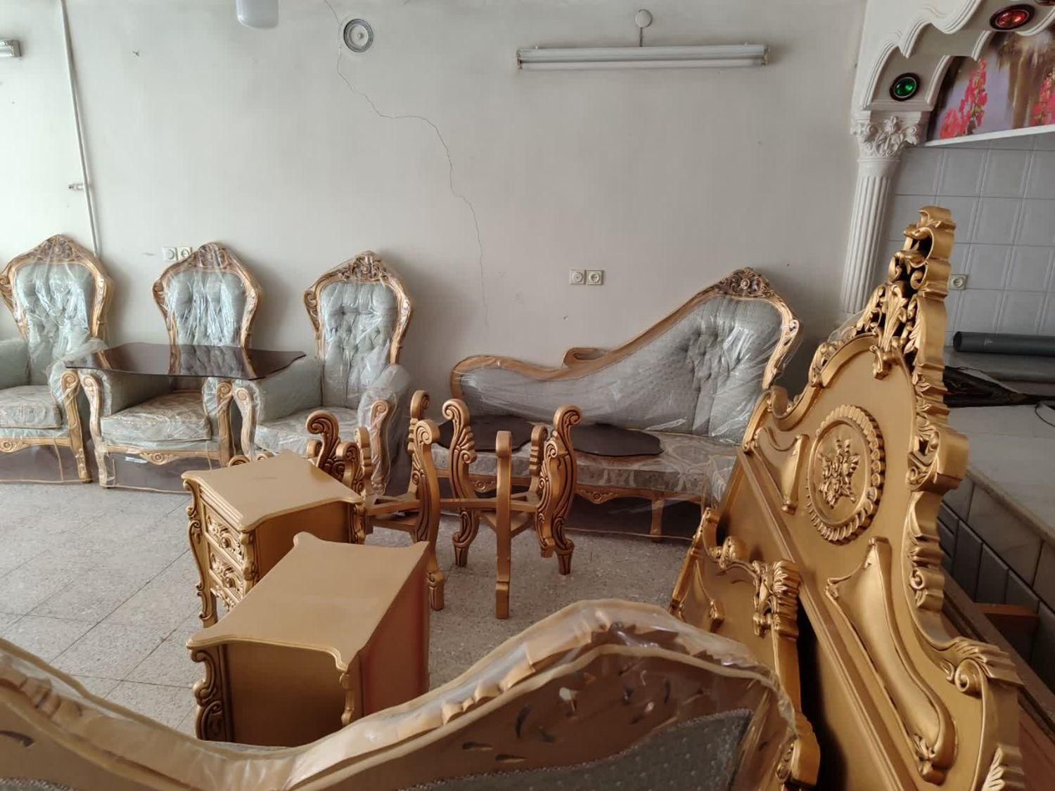 مبمان ۱۰ نفره،ناهارخوری ۶ نفره ،تخت خواب دونفره|مبلمان خانگی و میز عسلی|اصفهان, آفاران|دیوار
