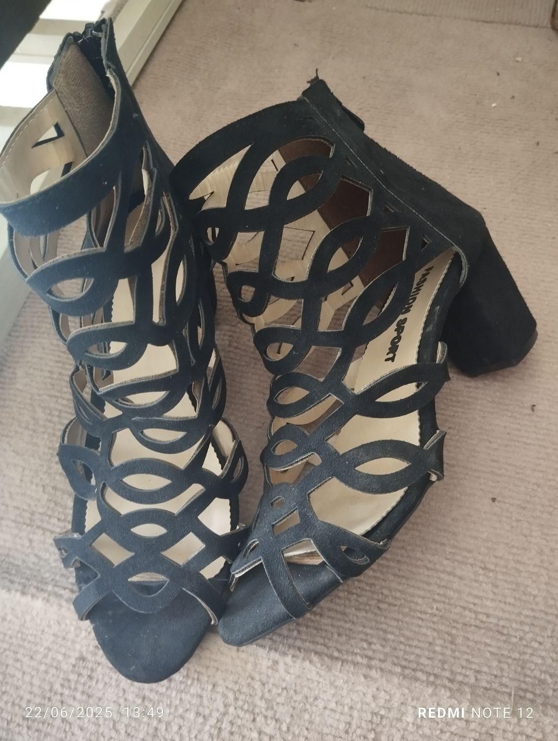 کفش زنانه سایز40هرکدوم200|کیف، کفش، کمربند|میانه, |دیوار