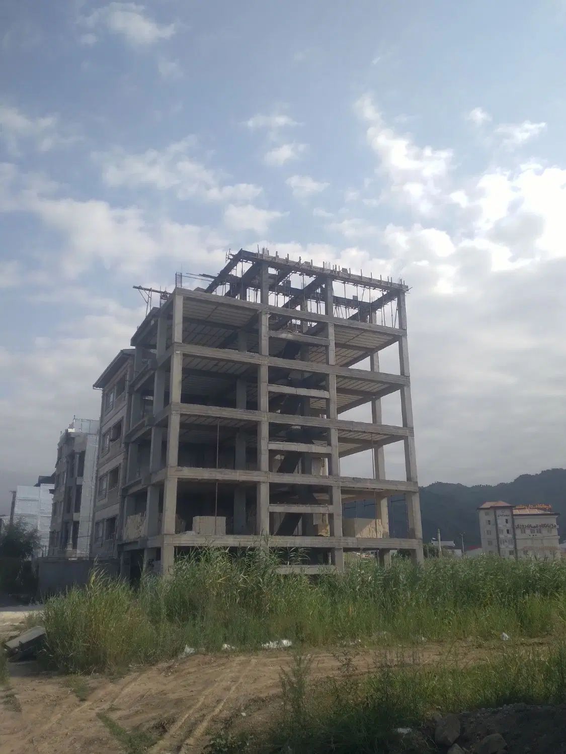 اجرای اسکلت ساختمان (آرماتور وقالب بندی)|خدمات پیشه و مهارت|لنگرود, |دیوار