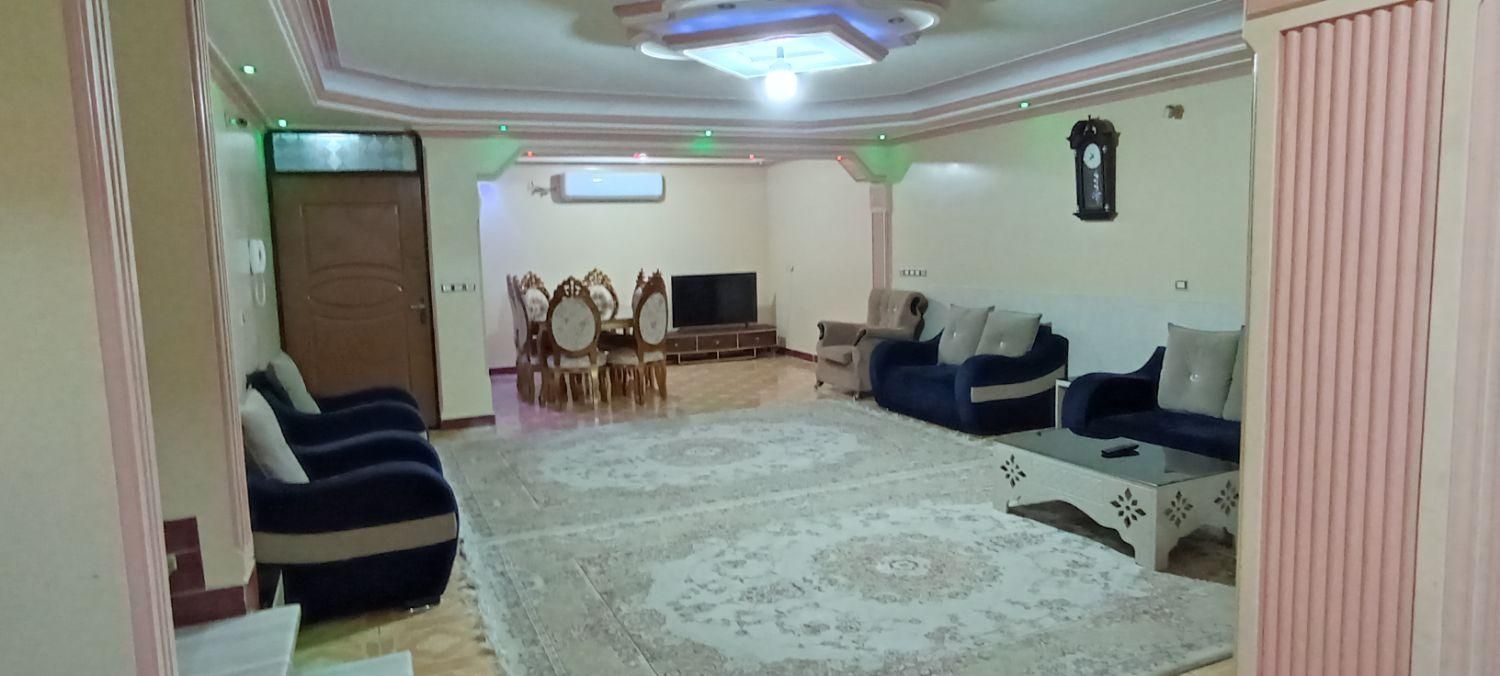 اجاره ویلا 2خواب تمیز بزرگ با پارکینگ|اجارهٔ کوتاه‌مدت ویلا و باغ|رشت, فرزانه|دیوار