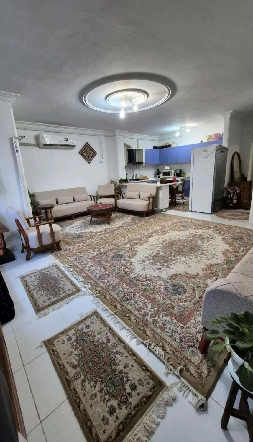 فروش واحد سنددار با پارکینگ طبقه دوم فلکه گاز|فروش آپارتمان|رشت, نامجو|دیوار