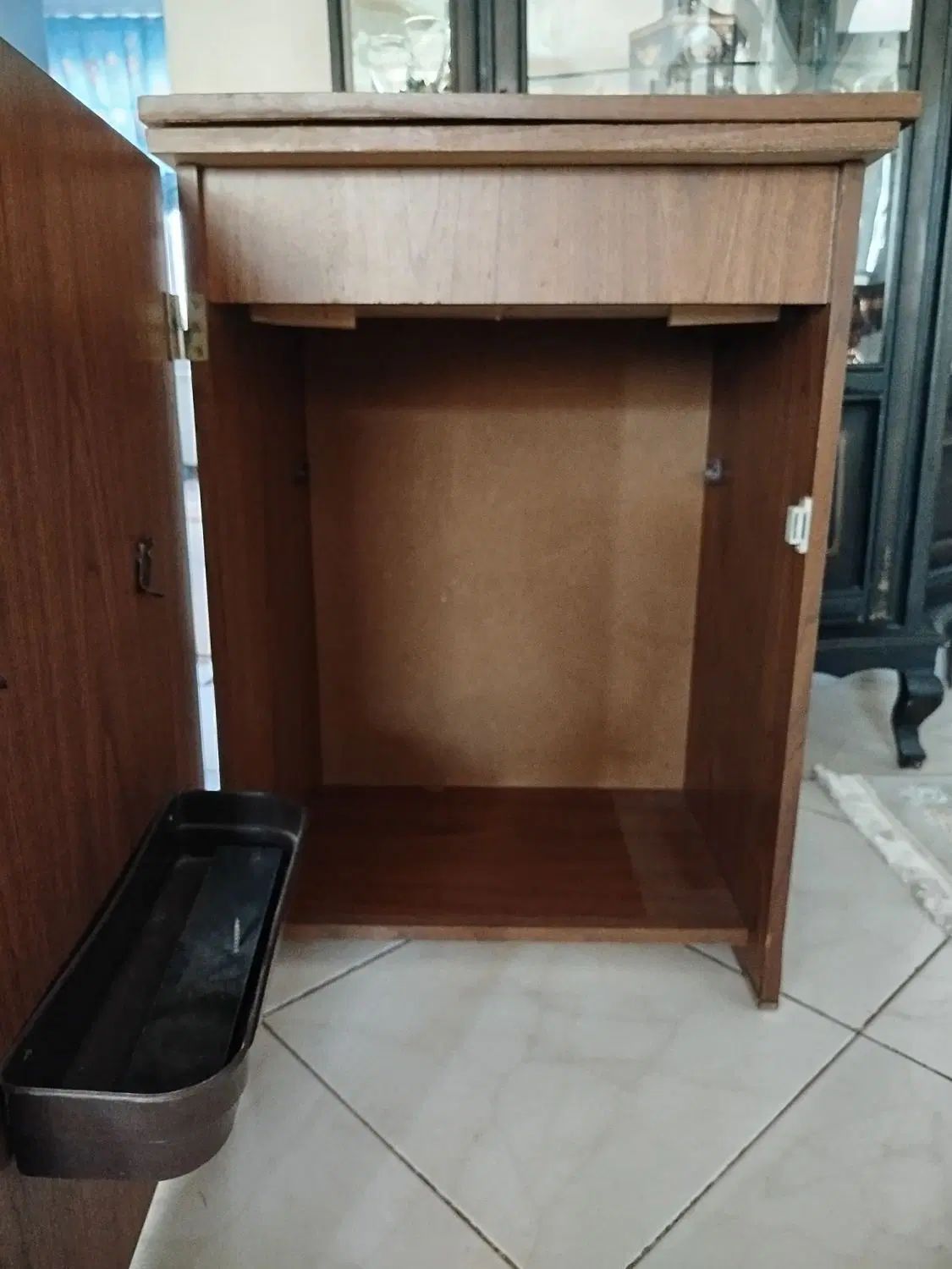 میز خیاطی کاچیران|چرخ خیاطی و ریسندگی|کرج, شهرک جهان‌نما|دیوار
