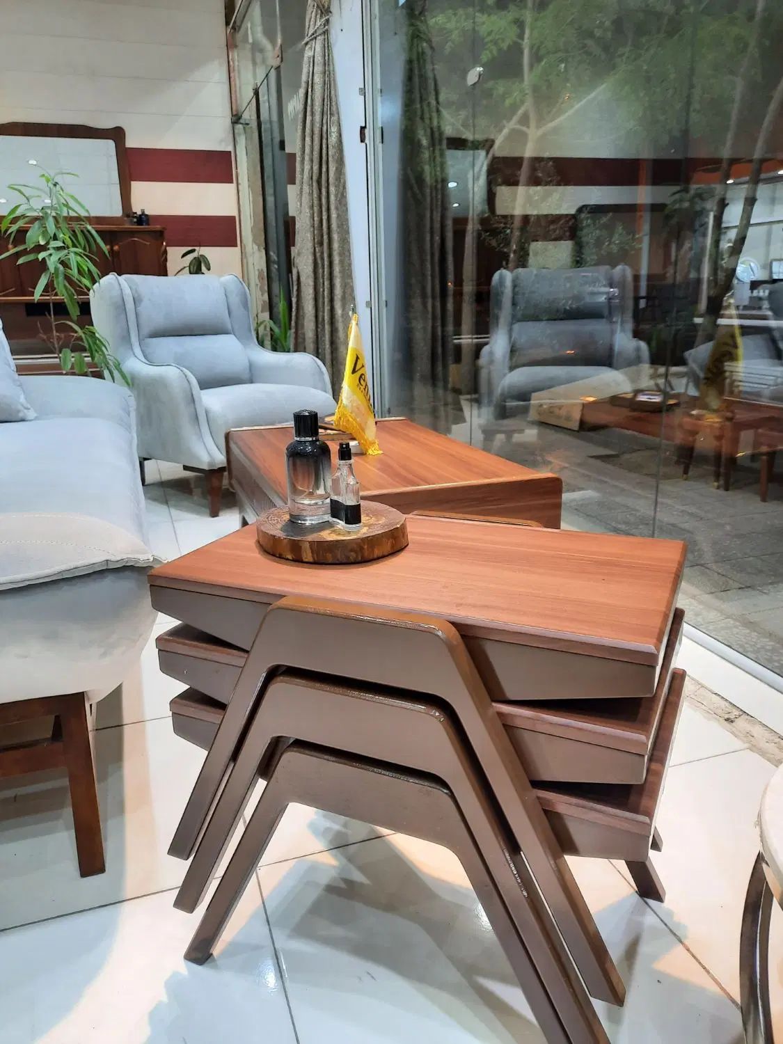 جلو مبلیتو اقساطی بخر...|مبلمان خانگی و میز عسلی|قم, شاه ابراهیم|دیوار