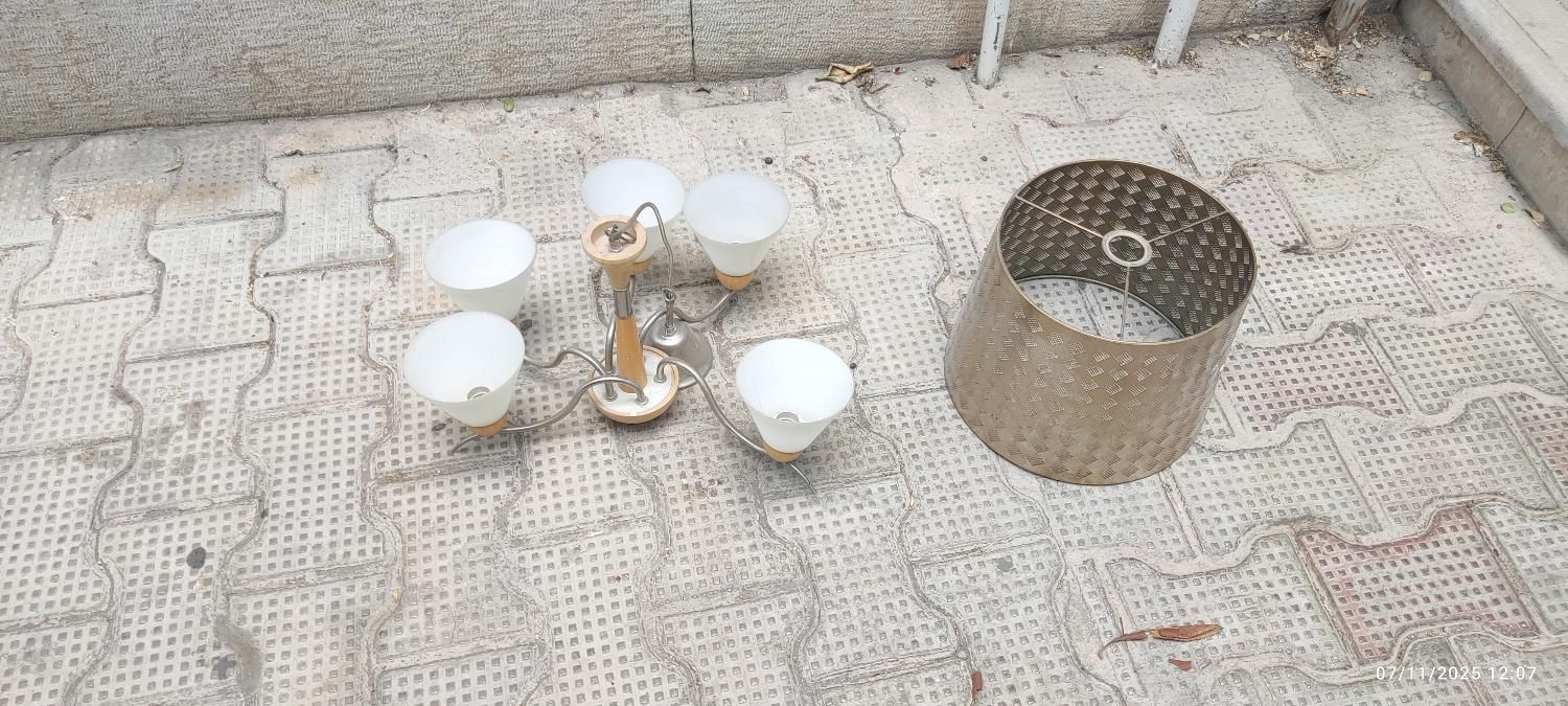 لوستر ۵ شاخه|لوستر و چراغ آویز|شیراز, قدوسی غربی|دیوار