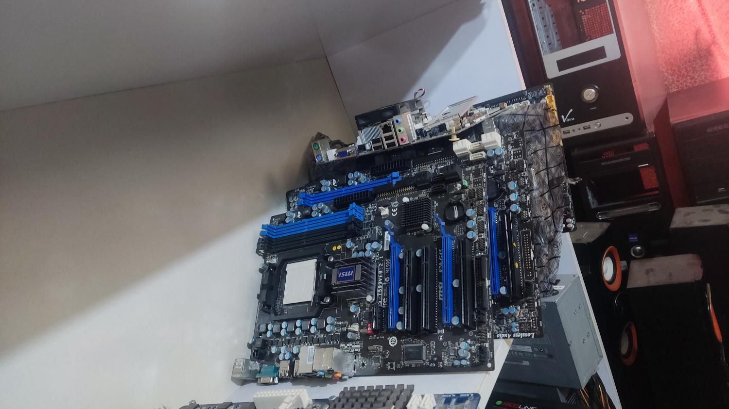 انواع  کامپیوتر و مادربرد ddr2 و ddr3|قطعات و لوازم جانبی رایانه|کرج, مصباح|دیوار