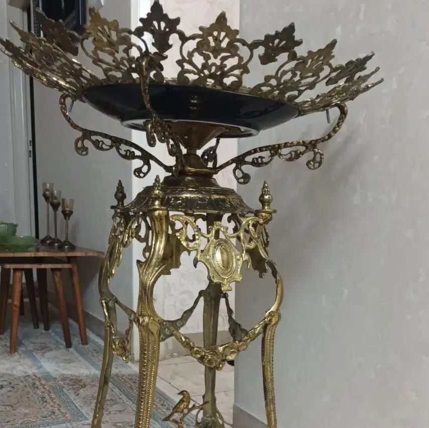 کنار سالنی برنز در حد نو و زیبا|صنایع دستی و سایر لوازم تزئینی|تهران, فلاح|دیوار