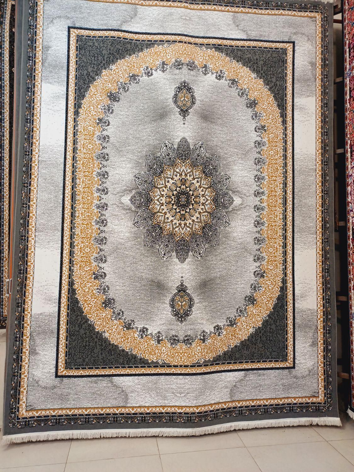 فرش ۱۲متری طلاکوب انبار پخش حاجی حسینی طلاب|فرش|مشهد, طلاب|دیوار