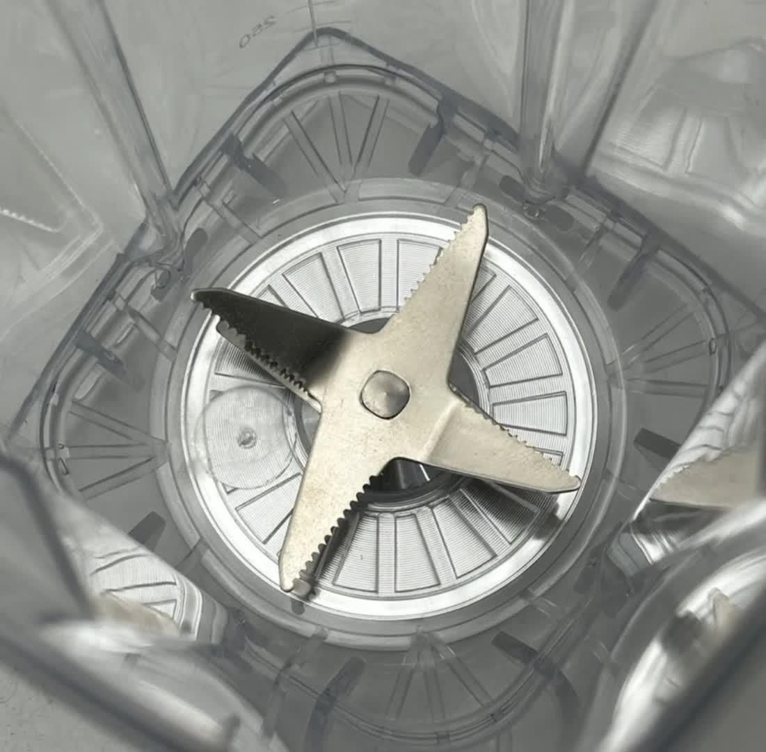 بلندر مخلوط کن صنعتی(باضمانت)|آبمیوه‌گیر و آب‌مرکبات‌گیر|کاشان, بهشتی|دیوار