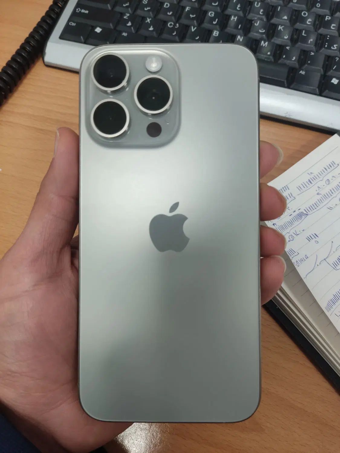 اپل iPhone 15 Pro Max با حافظهٔ ۲۵۶ گیگابایت|موبایل|تهران, ده‌ونک|دیوار