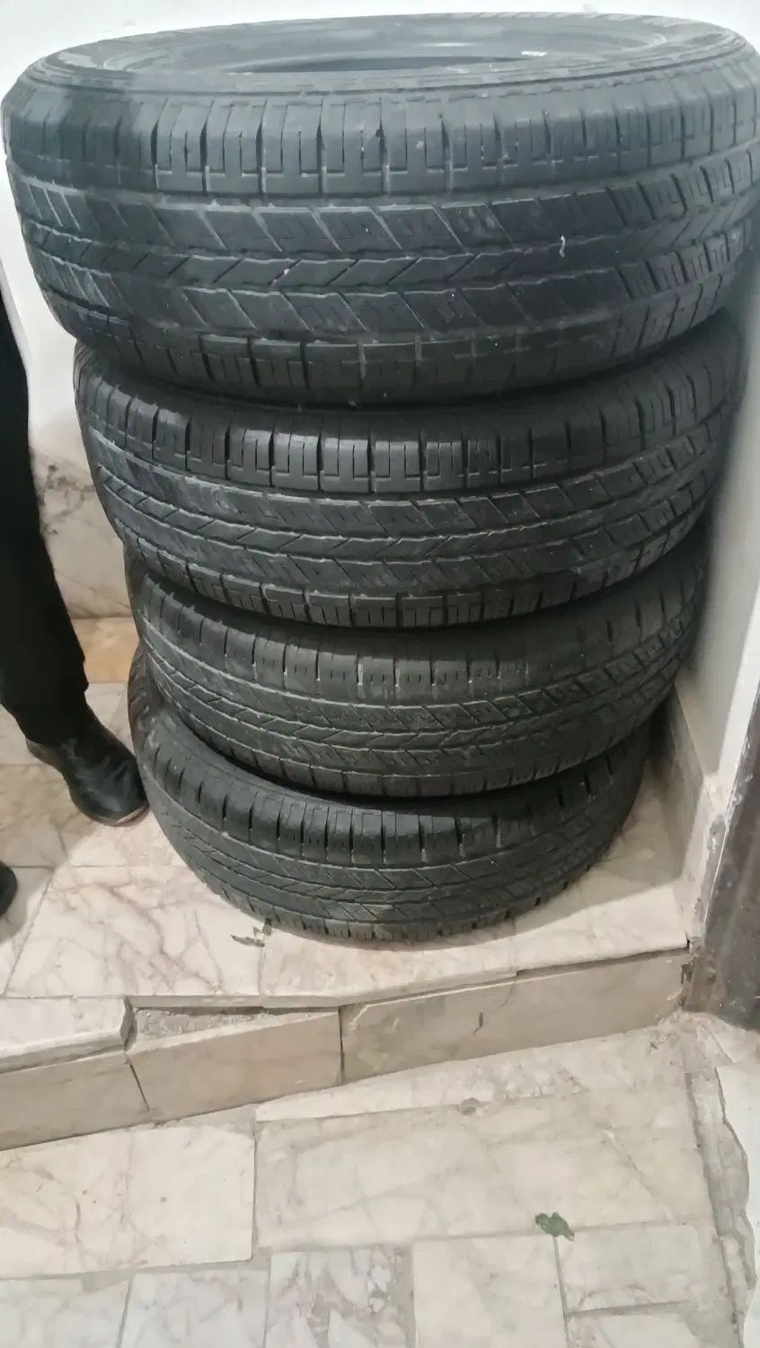 لاستیک 16R235|قطعات یدکی و لوازم جانبی|مشهد, هنرور|دیوار