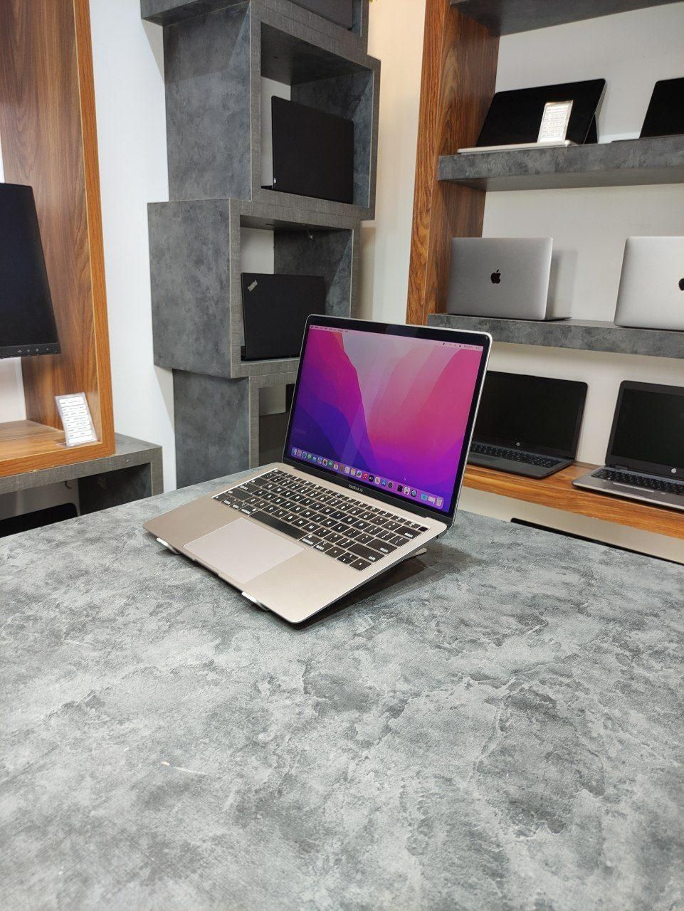 مک بوک macbook pro 2018 برنامه نویسی طراحی سایت|رایانه همراه|قم, صفائیه|دیوار
