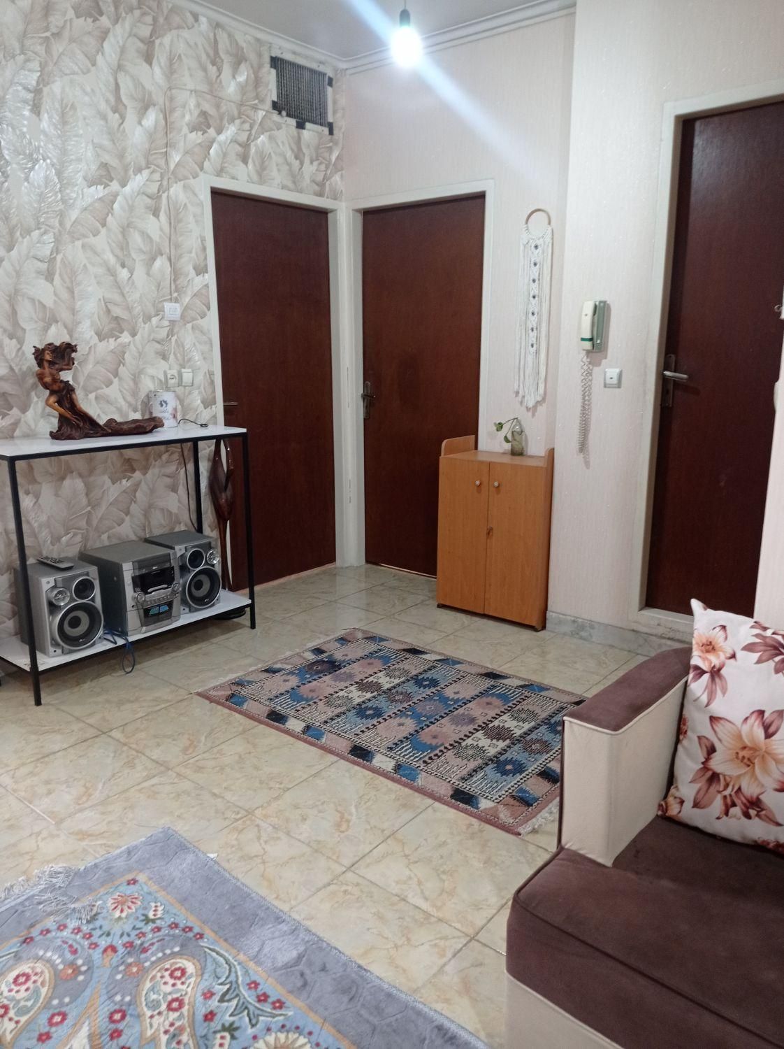 اجاره روزانه یک واحد مسکونی|اجارهٔ کوتاه‌مدت آپارتمان و سوئیت|سمنان, |دیوار