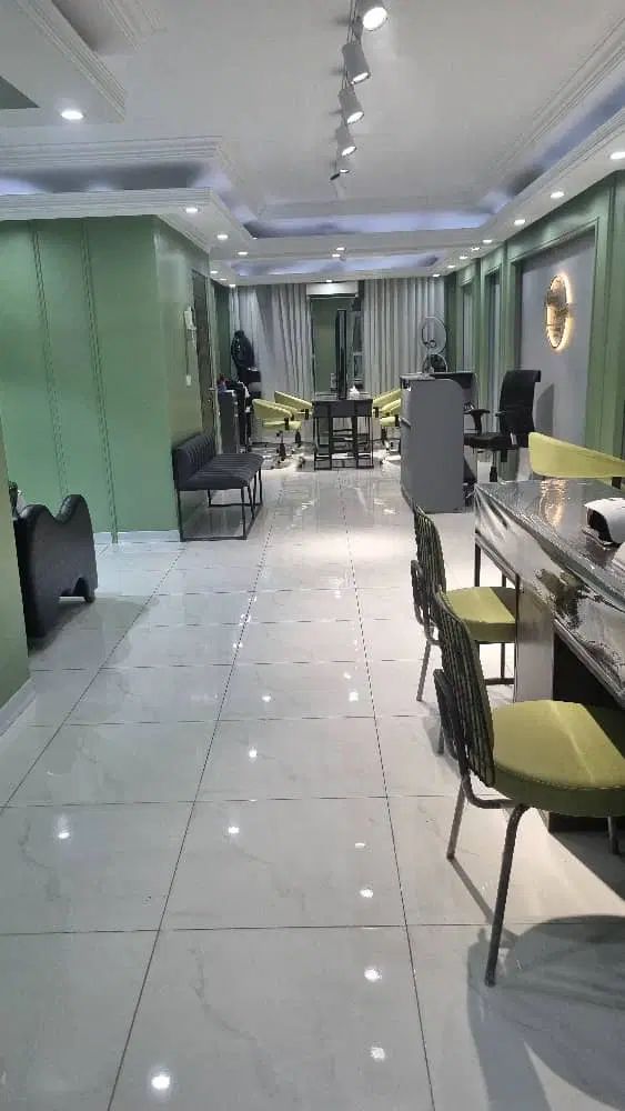 ناخن کار،رنگ کار،کوتاهی کار،فر کار،بافت کار|استخدام درمانی، زیبایی، بهداشتی|تهران, تهرانپارس غربی|دیوار