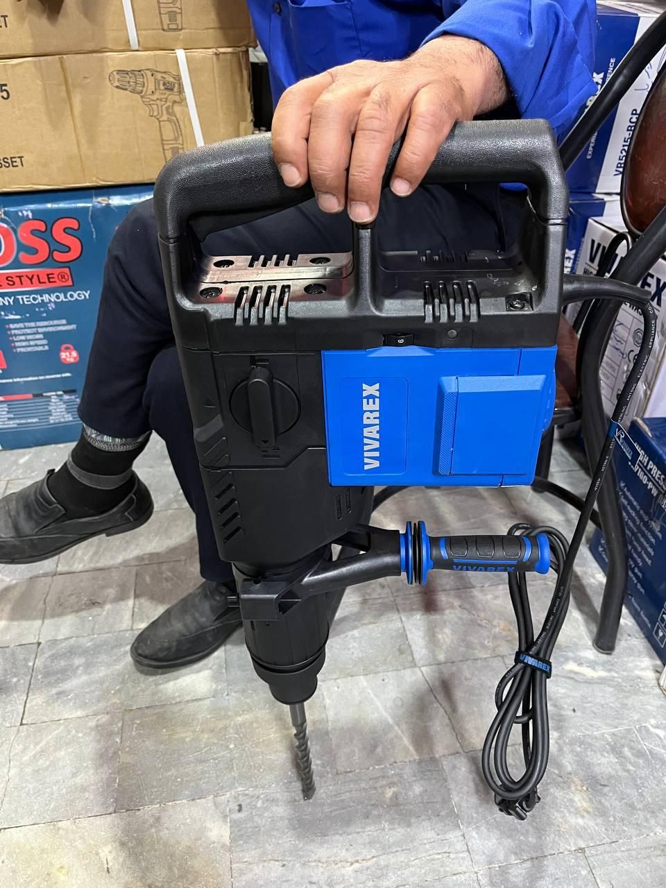 دریل بتن کن ۱۱ کیلویی هلتی دژبر گارانتی دار|ماشینآلات صنعتی|تبریز, |دیوار