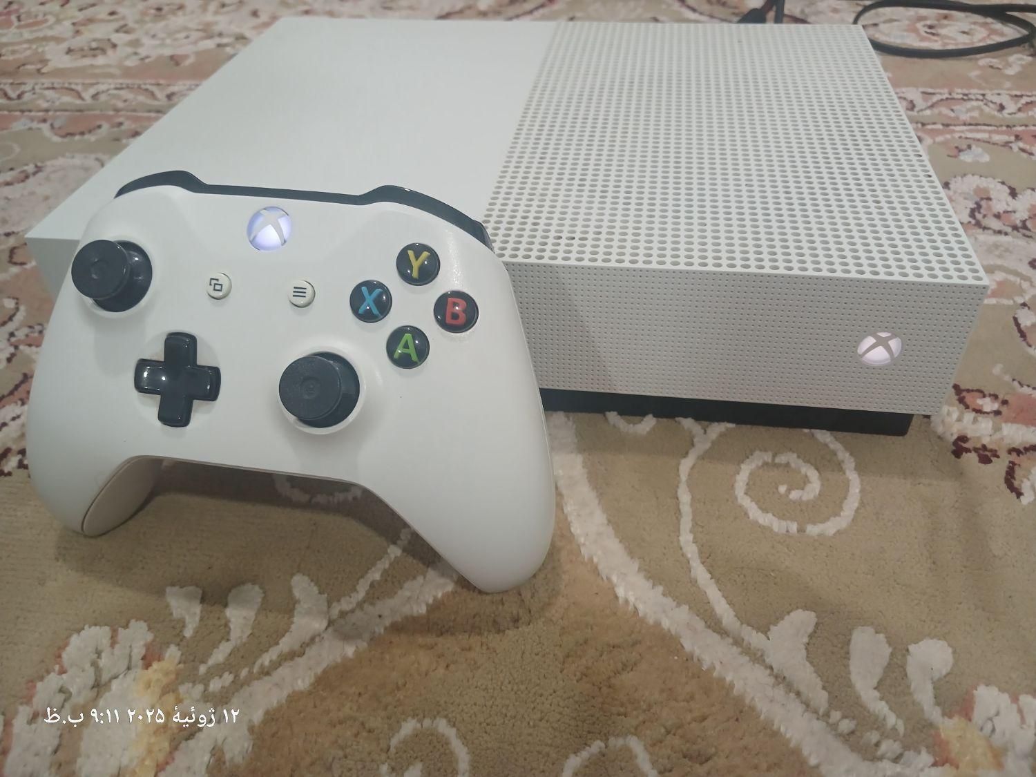 Xbox one s 1t|کنسول، بازی ویدئویی و آنلاین|لاهیجان, یحی آباد|دیوار