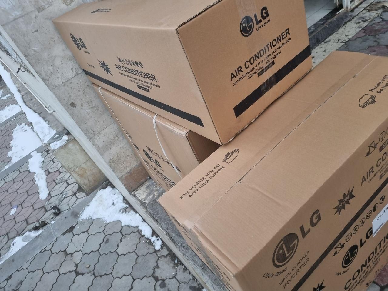 اسپلیت اورجینال LG|کولر گازی و فن‌کوئل|بابل, |دیوار