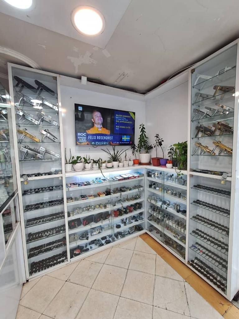 سویچ کددار انواع اتومبیل های خارجی و داخلی|خدمات پیشه و مهارت|تهران, شهرک راه‌آهن|دیوار