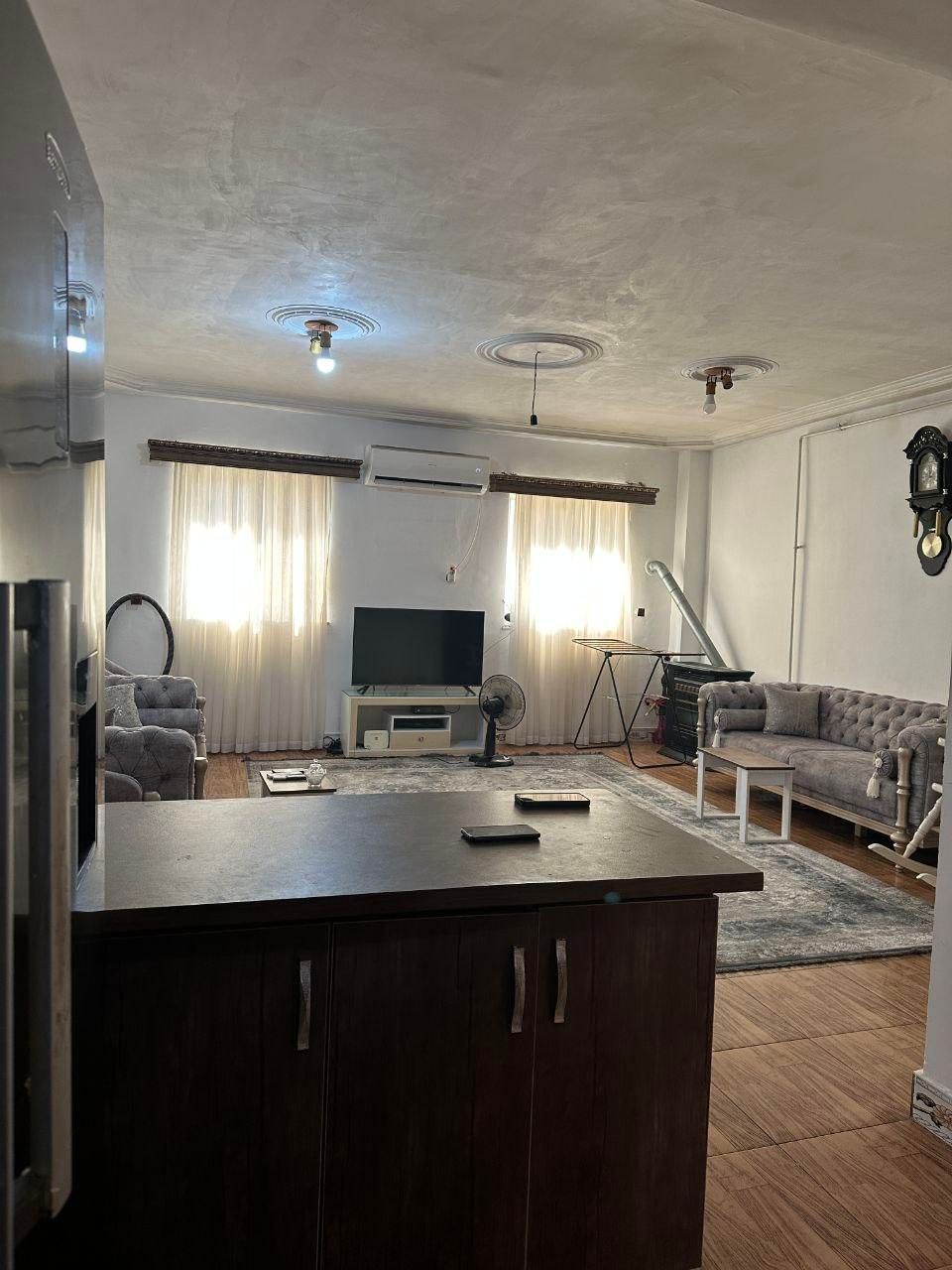 فروش تک واحدی پارکینگ اختصاصی دو خواب بلوار مدرس|فروش آپارتمان|رشت, پیرکلاچای|دیوار