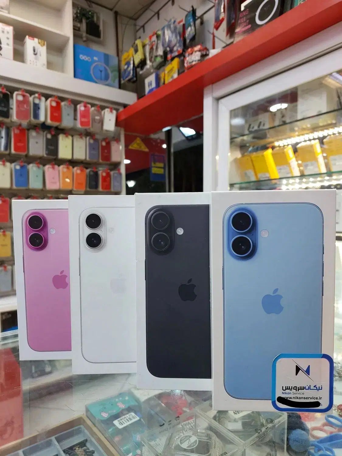 IPhone 16 pro max vs normal|موبایل|مشهد, آزادشهر|دیوار