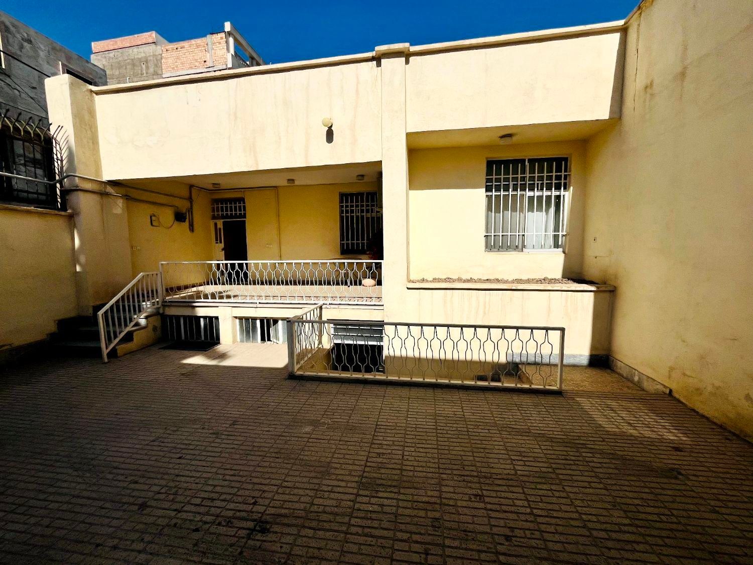 ملک *مناسب کافه/مطب/اموزشگاه*مرکز شهر|اجارهٔ دفتر کار، اتاق اداری، مطب|پاکدشت, پاکدشت (مامازند)|دیوار