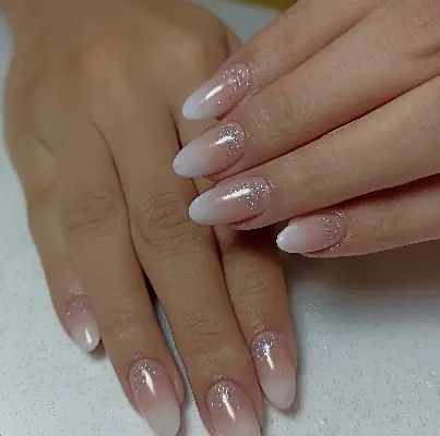 کاشت وطراحی ناخن در واوان با فضای اختصاصی وشیک|خدمات آرایشگری و زیبایی|اسلام‌شهر, شهرک واوان|دیوار