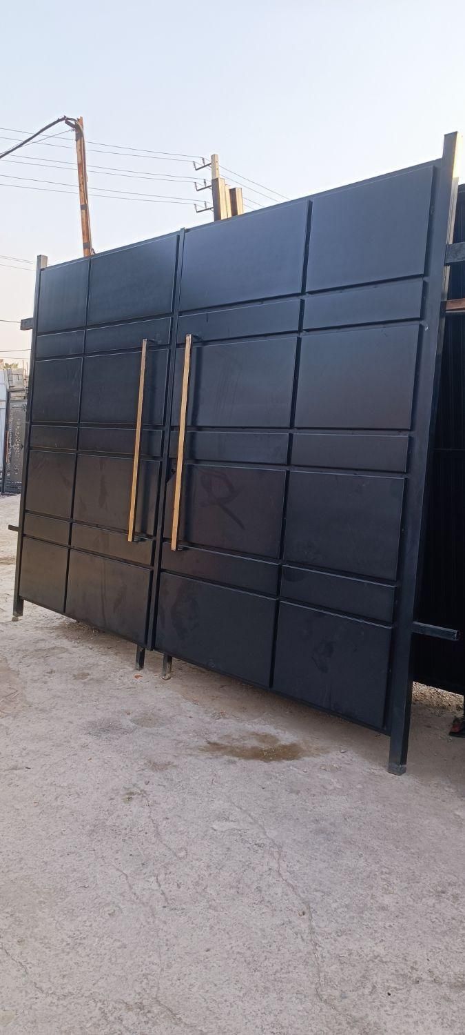 انواع درب.    برازجان جلالی|عمده‌فروشی|خورموج, |دیوار