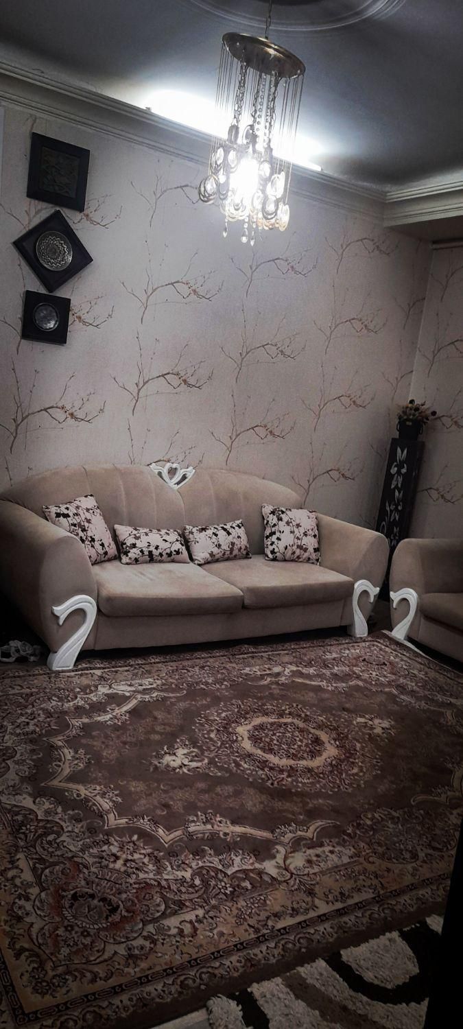 اجاره روزانه هفتگی ماهانه در شهرک گلشهر میدان کوثر|اجارهٔ کوتاه‌مدت آپارتمان و سوئیت|سمنان, |دیوار