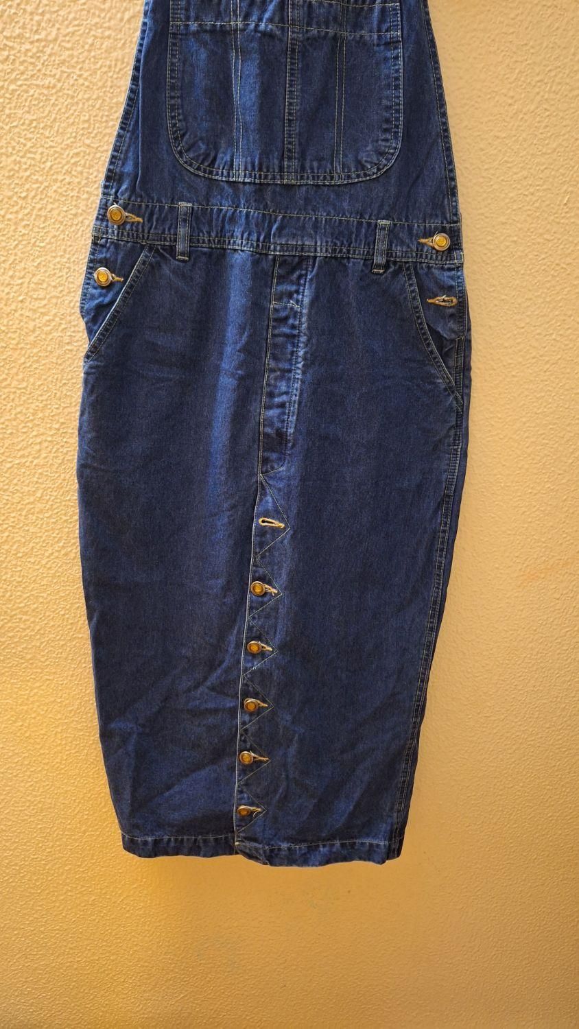 بیلر سوت دامنی|لباس|شاهینشهر, عطار|دیوار