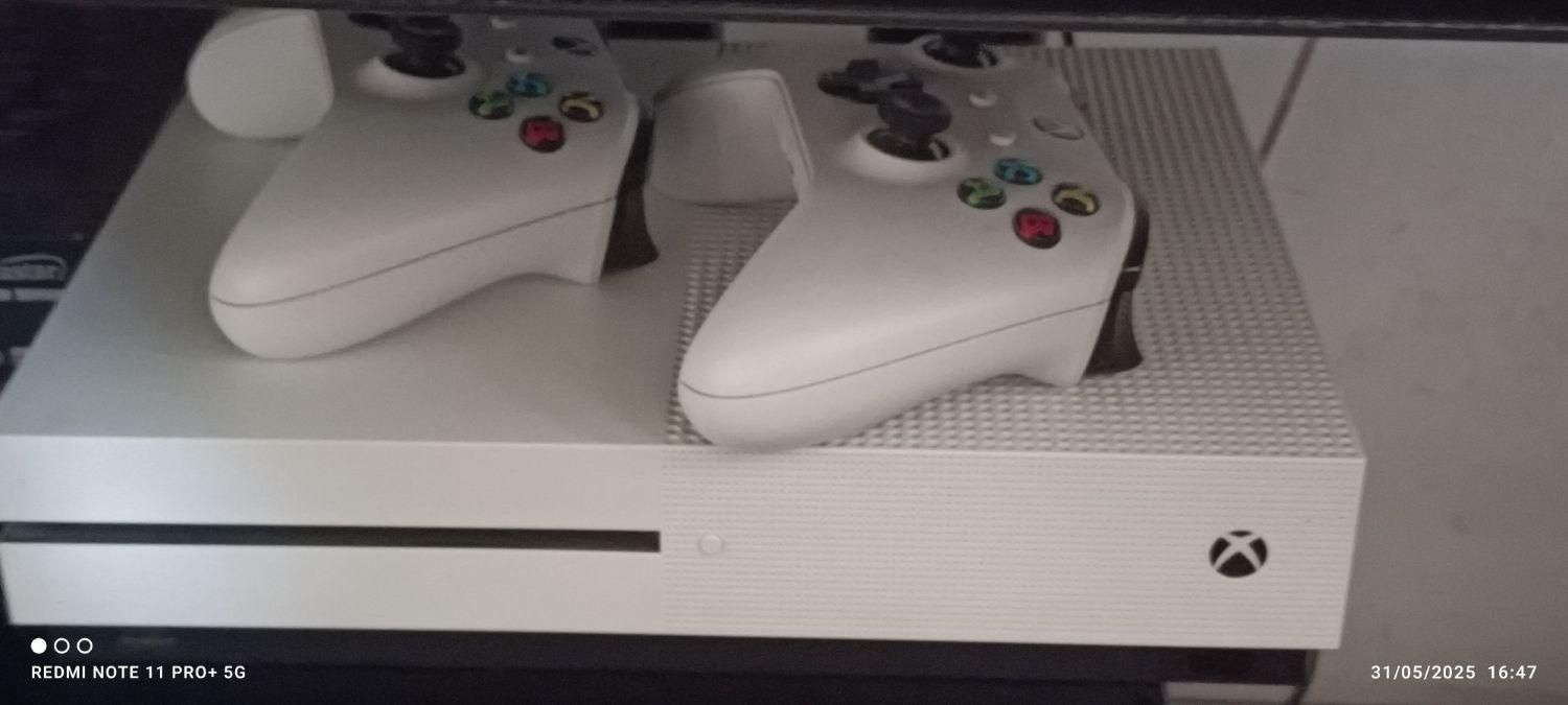 ایکس باکس وان اس تمیز و کم کار|کنسول، بازی ویدئویی و آنلاین|شهرکرد, |دیوار