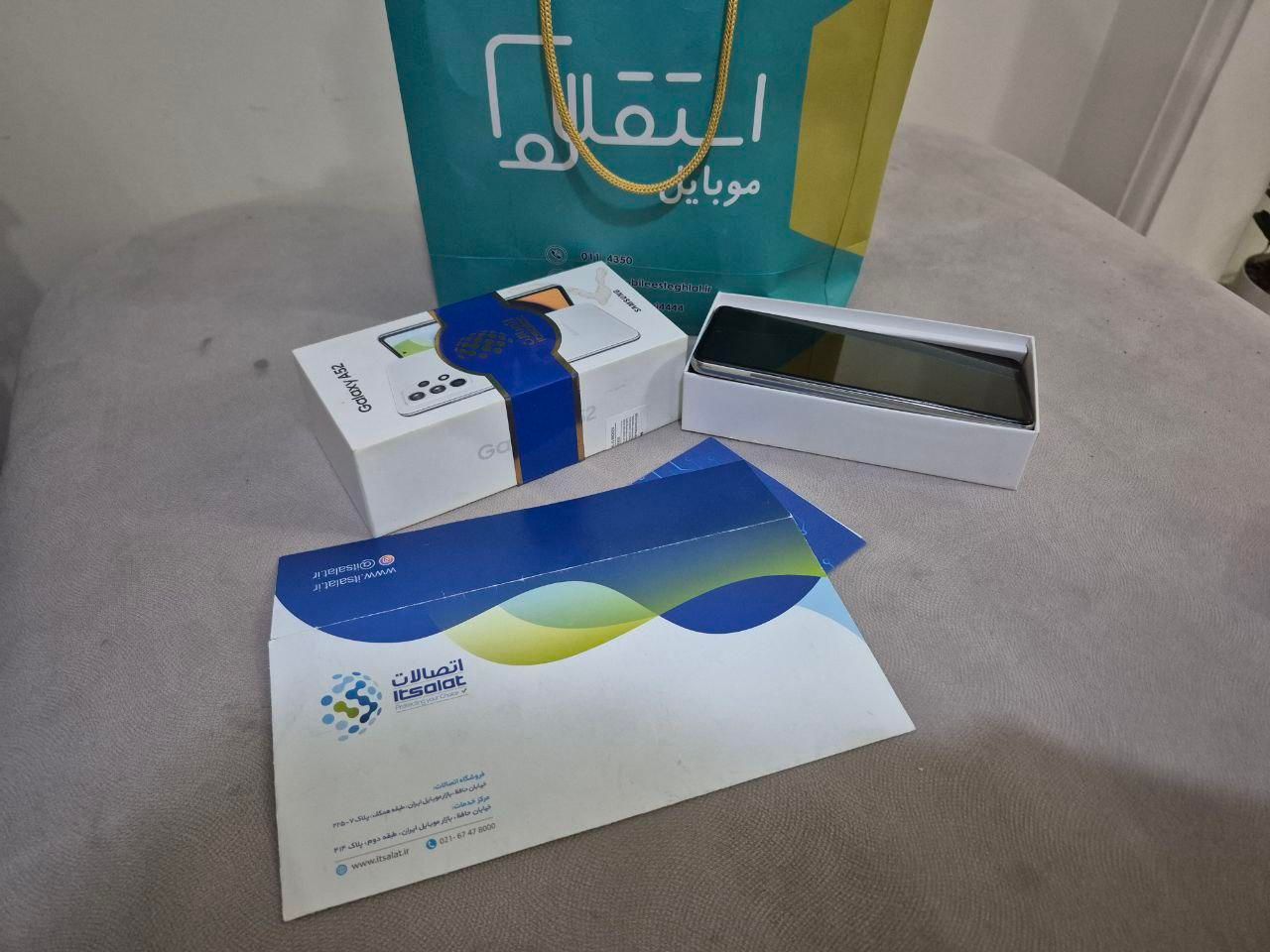 سامسونگ Galaxy A52 5G با حافظهٔ ۱۲۸ گیگابایت|موبایل|تهران, تهرانپارس غربی|دیوار