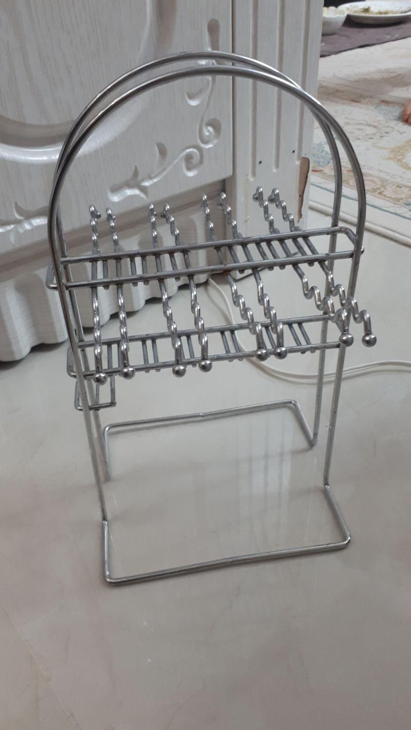 جاقاشق و چنگال|آب‌چکان و نظم‌دهنده ظروف|قم, زنبیل آباد|دیوار