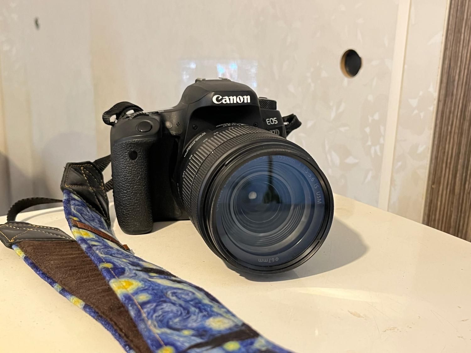 دوربین حرفه ای کانن Canon 77D با لنز و کیف|دوربین عکاسی و فیلم‌برداری|تهران, شهرک پرواز|دیوار