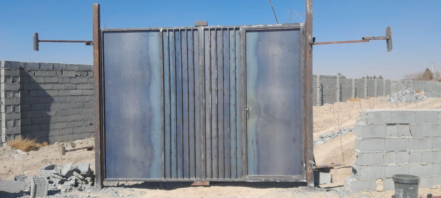 جوشکاری اجرا و تعمیرات سقف آلاچیق سفال طبرستان|خدمات پیشه و مهارت|اصفهان, براآن شمالی|دیوار