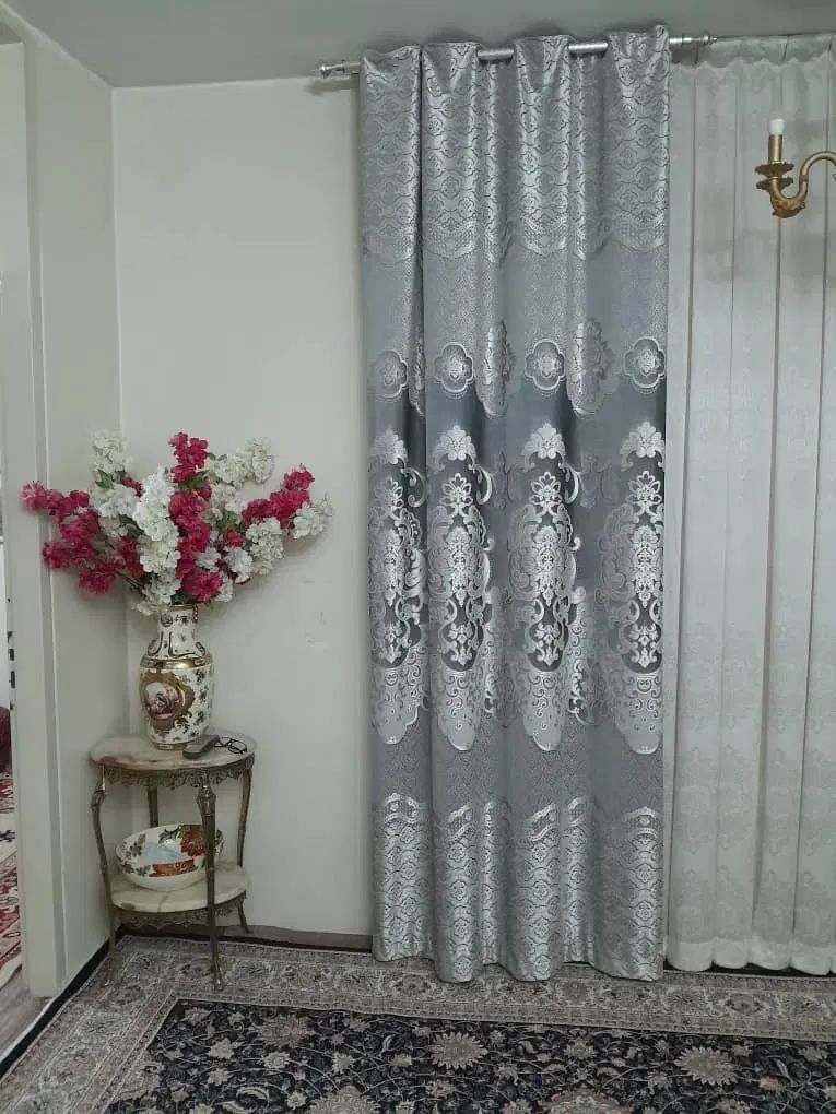 پرده ویالان تمیزوسالم بدون هیچ آفتاب سوختگی|پرده، رانر، رومیزی|تهران, امام حسین|دیوار