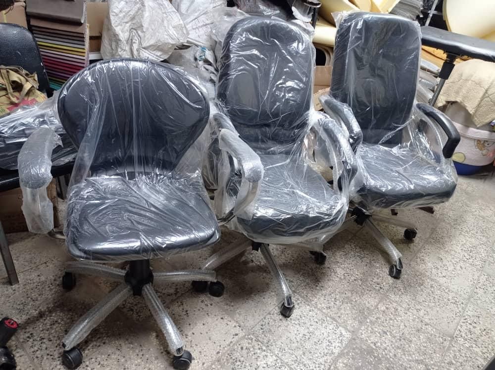 فروش صندلی های کارمندی و مدیریتی نو|مبلمان اداری|گرگان, |دیوار