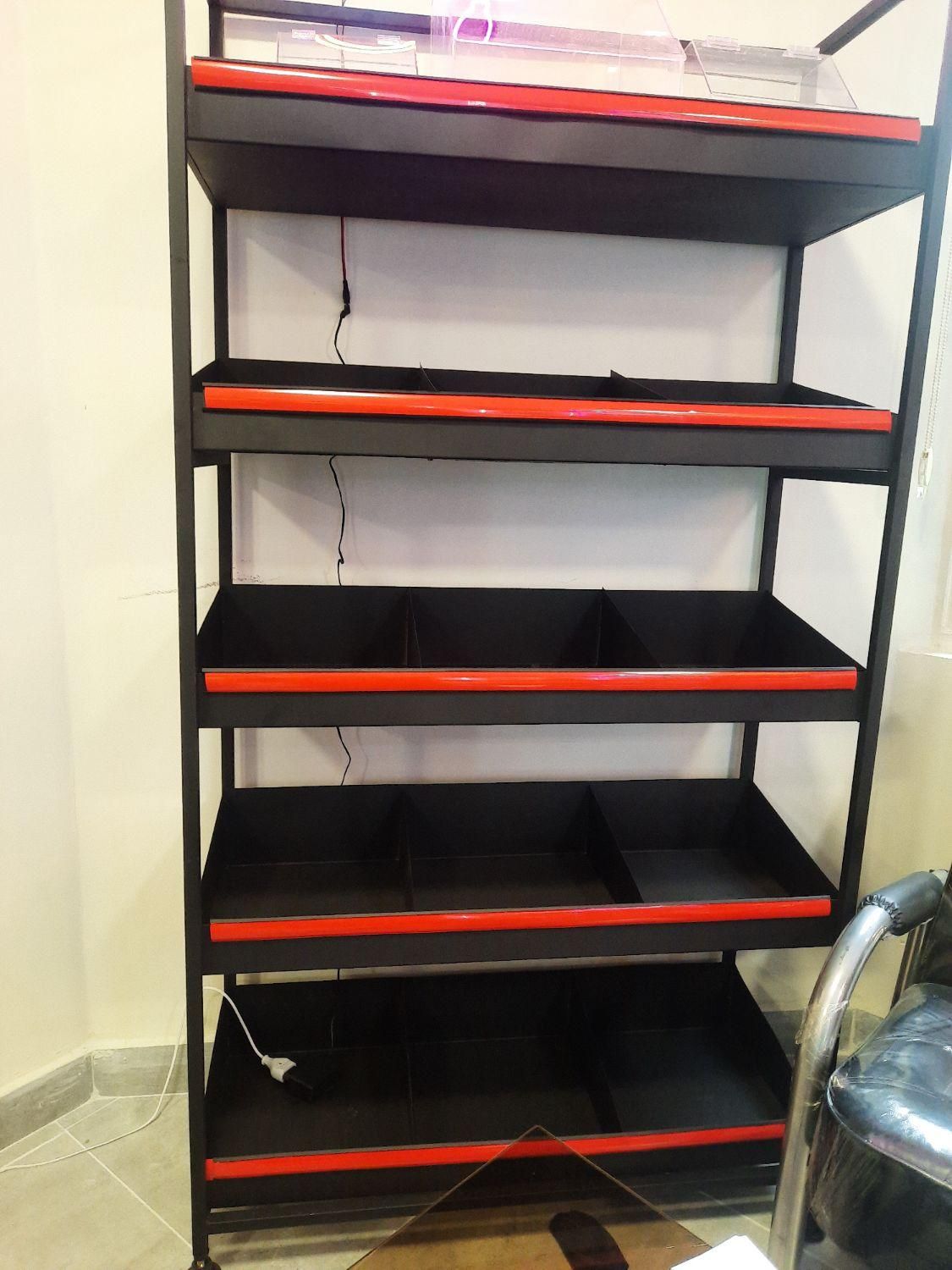 ذغال اهنی پفک قفسه ذغال|فروشگاه و مغازه|رشت, سعدی (تختی)|دیوار