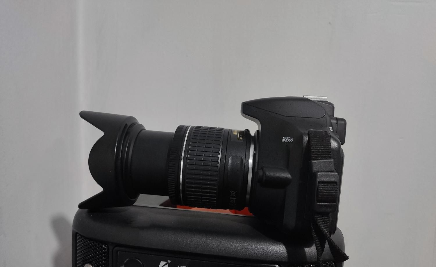 دوربین  نیکون D3500 نیکون با لنز 18/55mm VR|دوربین عکاسی و فیلم‌برداری|فولادشهر, B8|دیوار