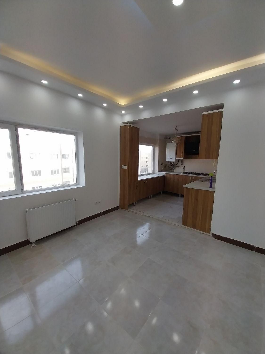 آپارتمان،۲خوابه، // شهرک ابریشم|فروش آپارتمان|چهارباغ, |دیوار