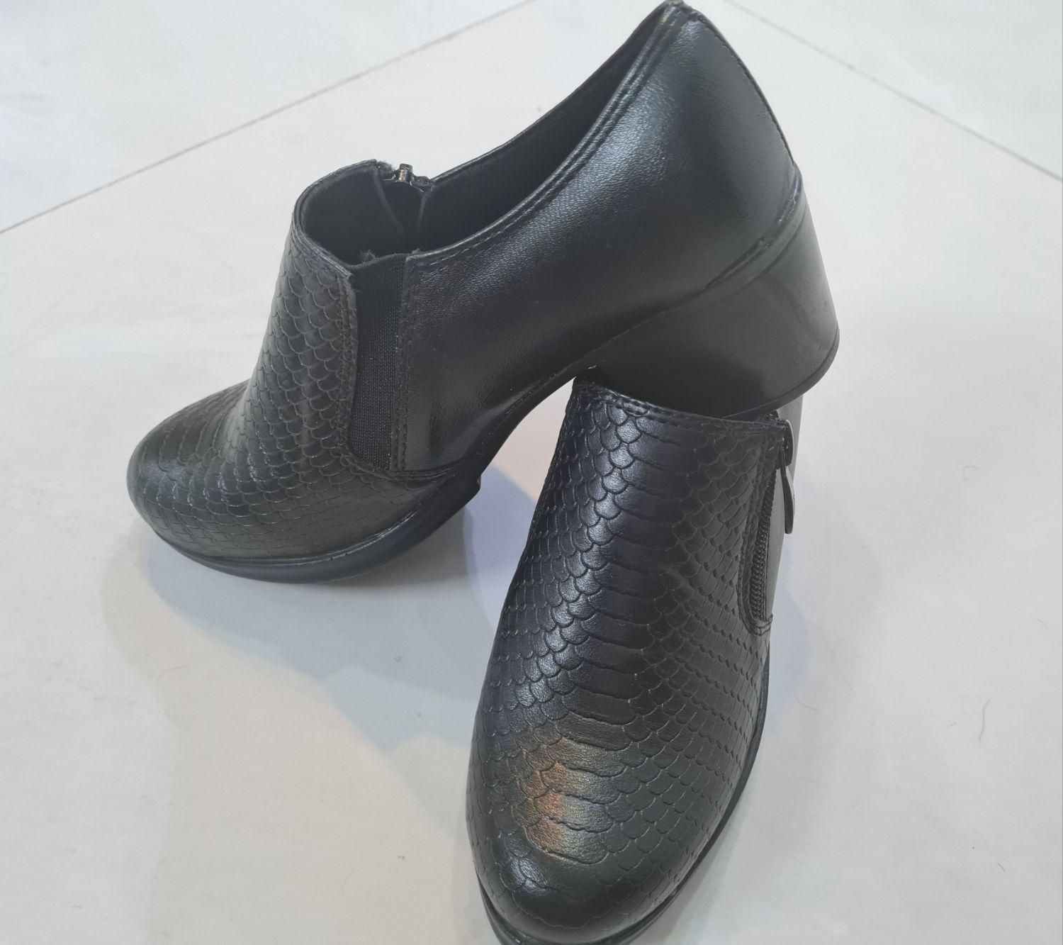 کفش زنانه|کیف، کفش، کمربند|ری, فیروزآبادی|دیوار