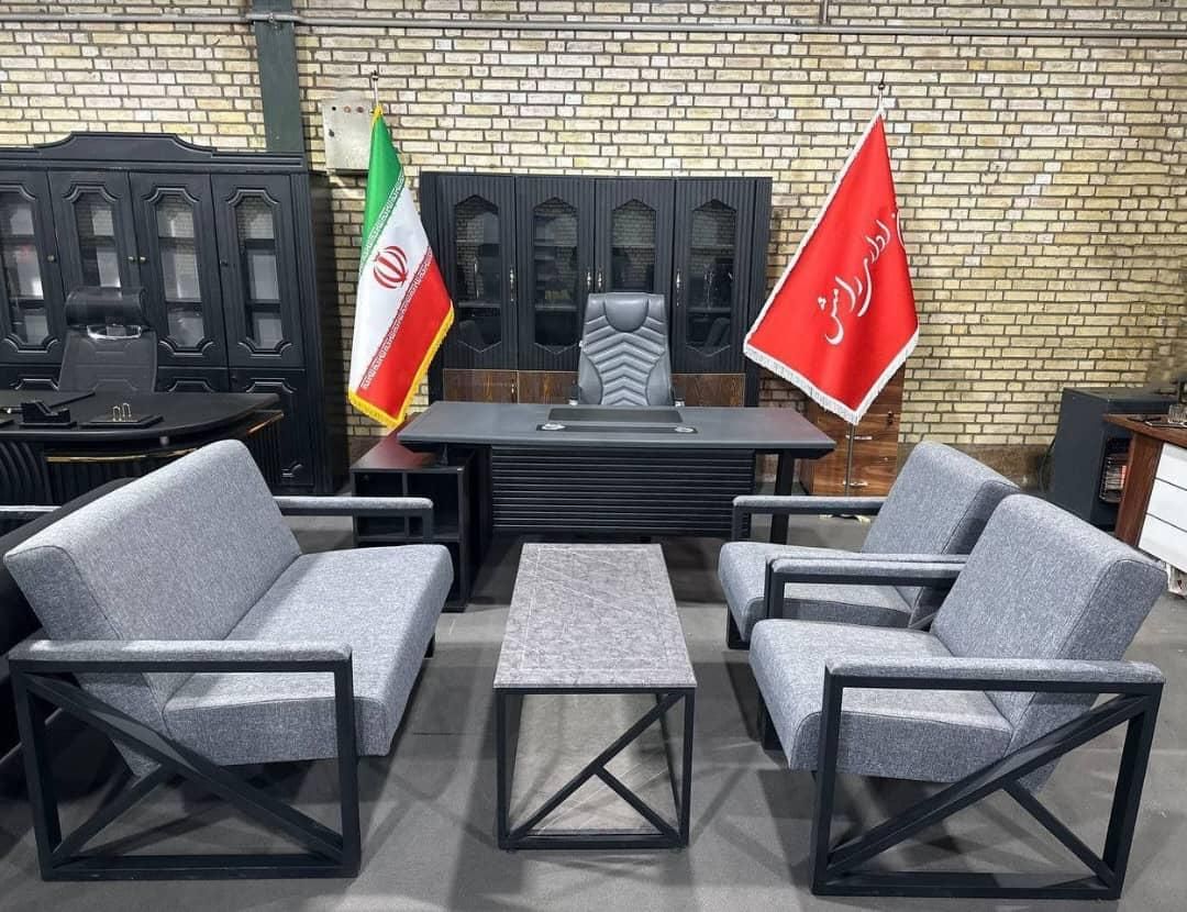 مبلمان اداری مدل میز مدریت|مبلمان اداری|تهران, صاحب الزمان|دیوار