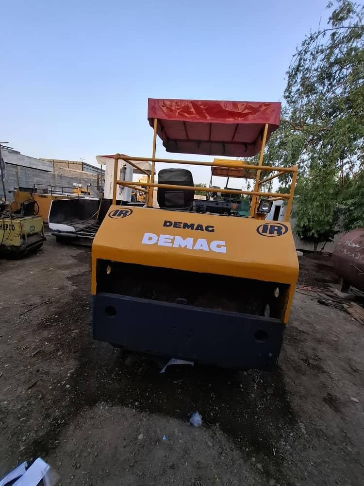 اکیپ فینیشر اسفالت|خدمات پیشه و مهارت|تهران, امیرآباد|دیوار